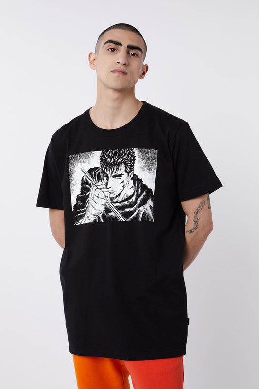 REMERA BERSERK